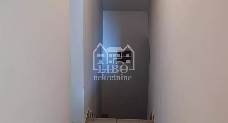 4-etažna kuća | 4zida