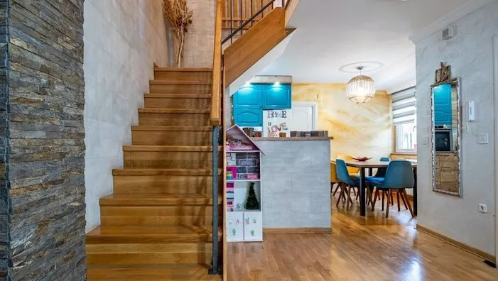 Petosoban stan | 4zida