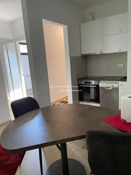 Žikice Jovanovića | 4zida.rs