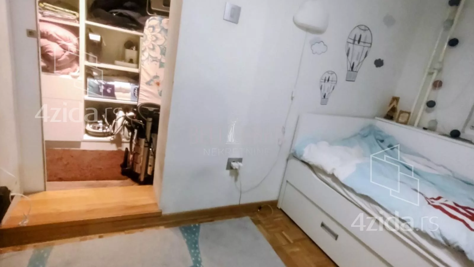 Troiposoban stan | 4zida