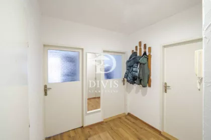 Karađorđev Trg bb | 4zida.rs