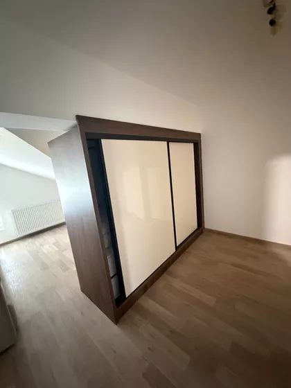 Miće Popovića 25/18 | 4zida.rs