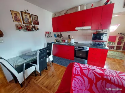 Rasinska | 4zida.rs