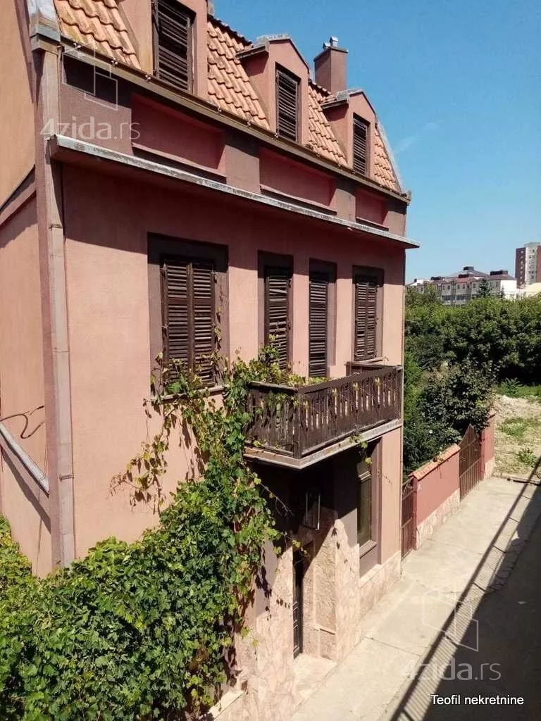 3-etažna kuća | 4zida