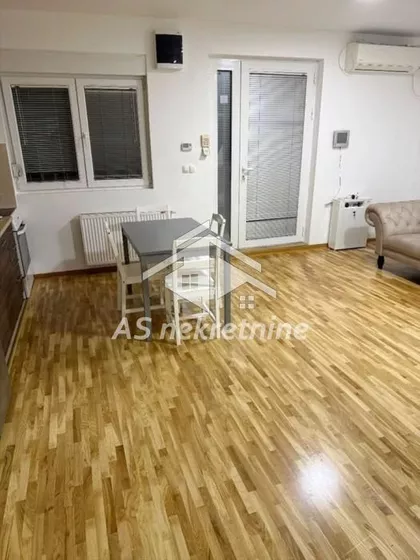 Trošarina | 4zida.rs