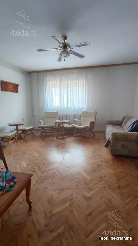 3-etažna kuća | 4zida