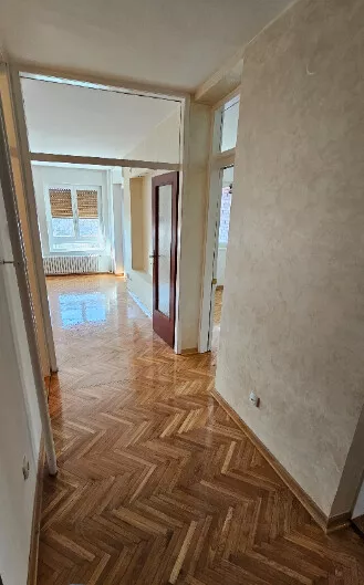 Gradske lokacije | 4zida.rs