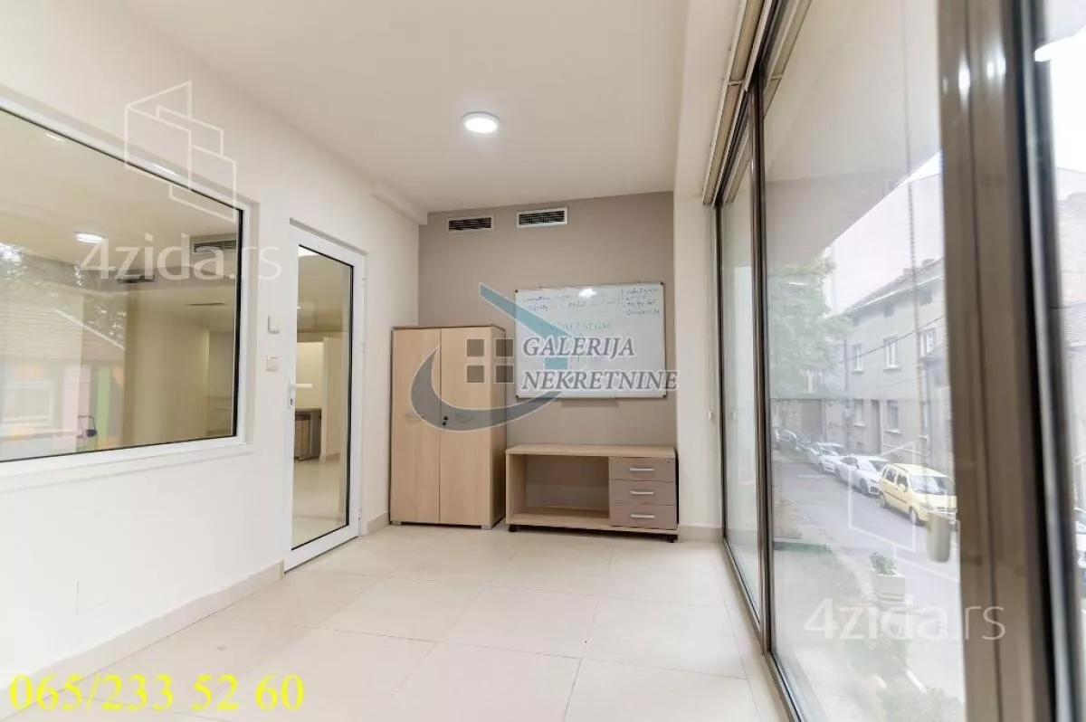 Poslovni prostor | 4zida