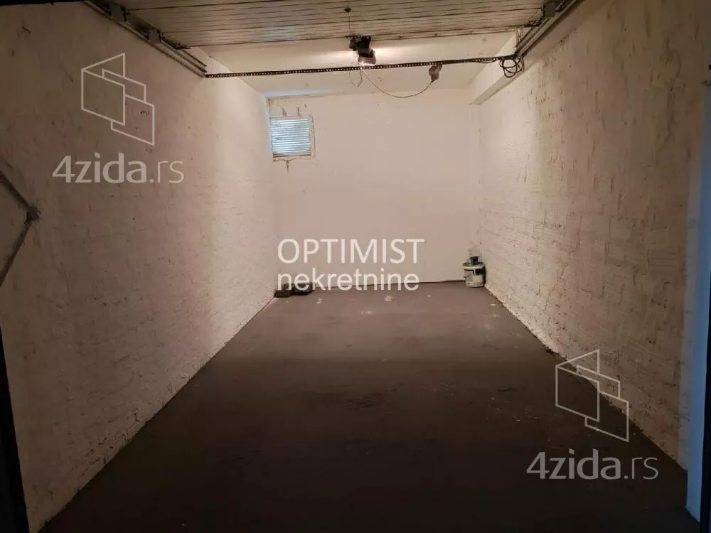 Garaža | 4zida