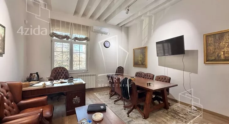 Petoiposoban stan | 4zida