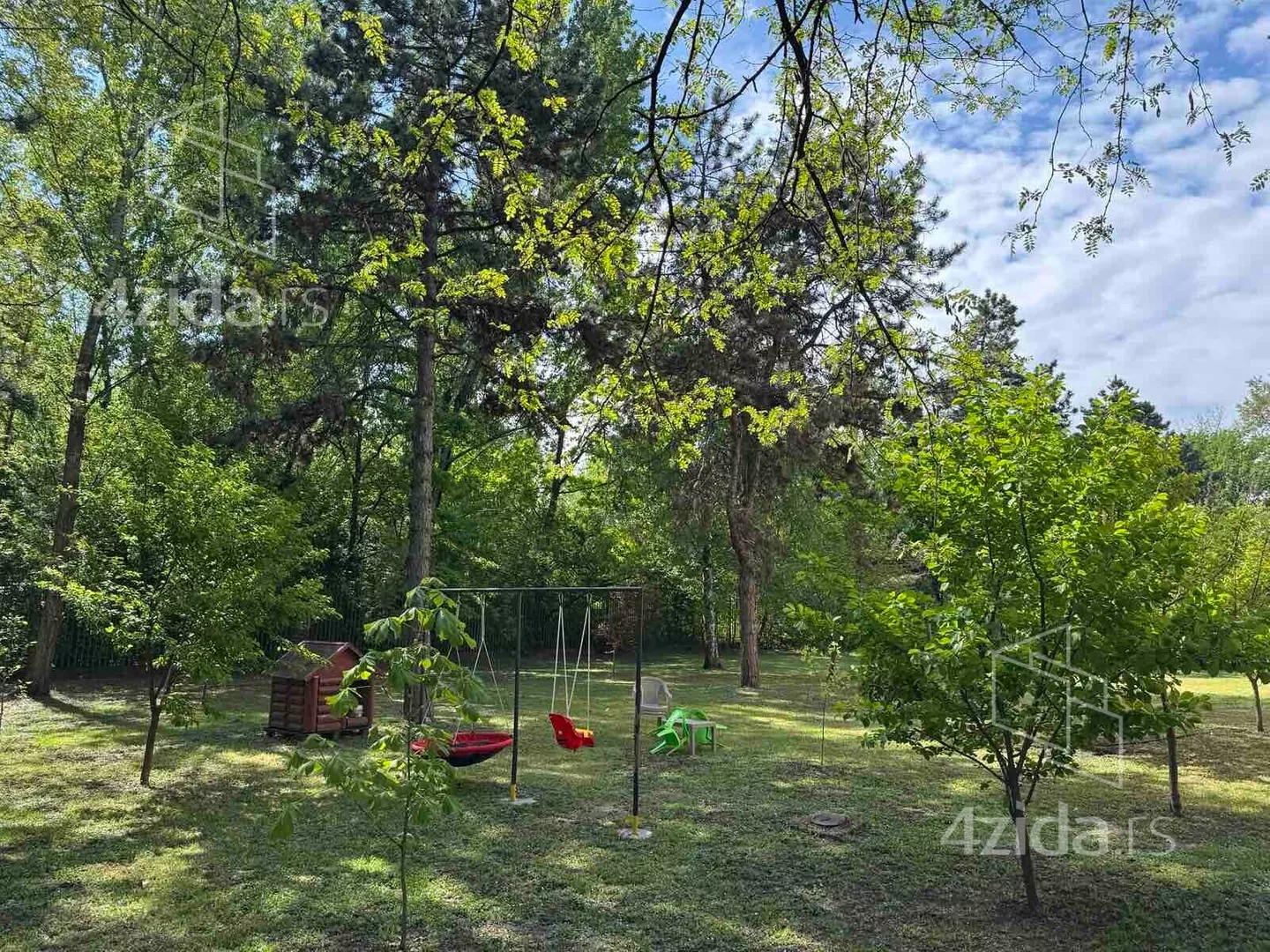 Troiposoban stan | 4zida