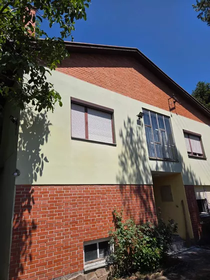 Železnička 37 | 4zida.rs