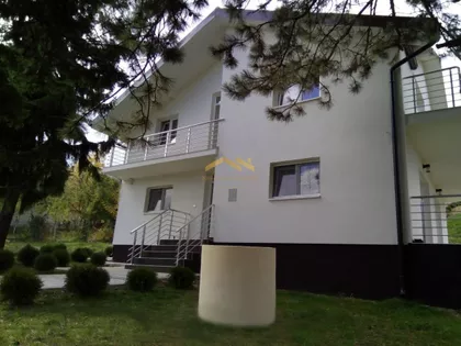 Sremska Kamenica | 4zida.rs