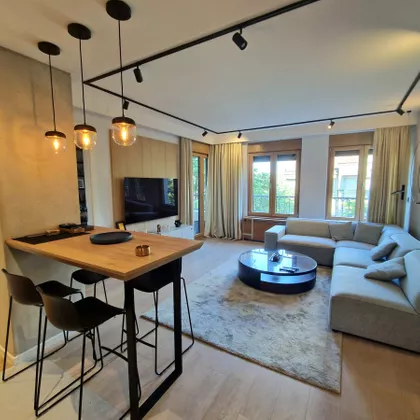 Knićaninova | 4zida.rs