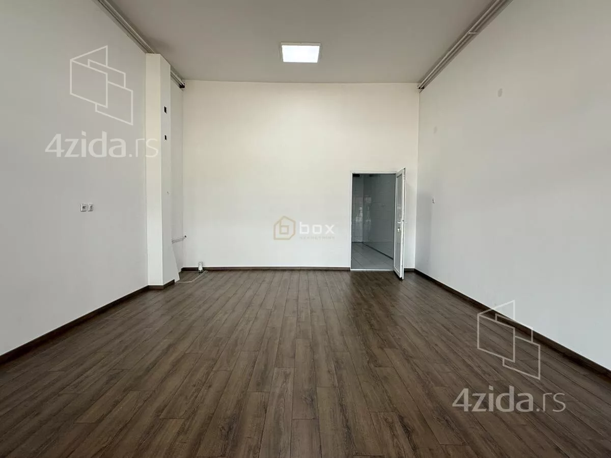 Poslovni prostor | 4zida