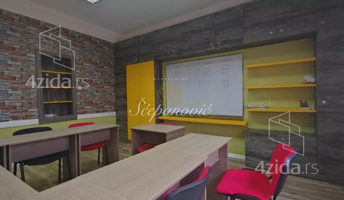 Sedmosoban stan | 4zida