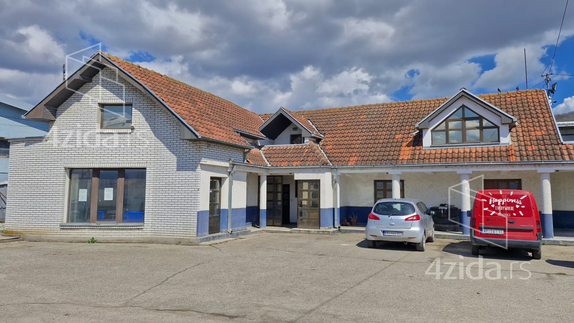 Poslovni prostor | 4zida