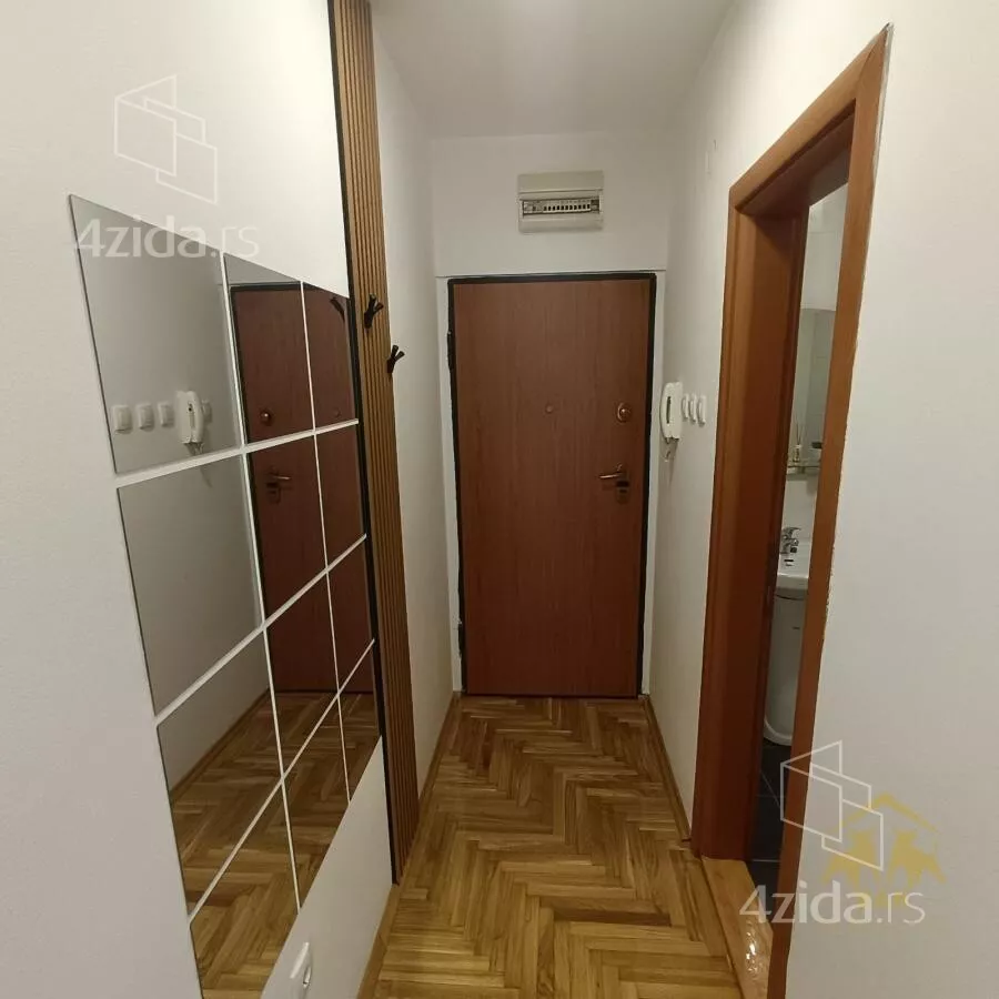 Garsonjera | 4zida