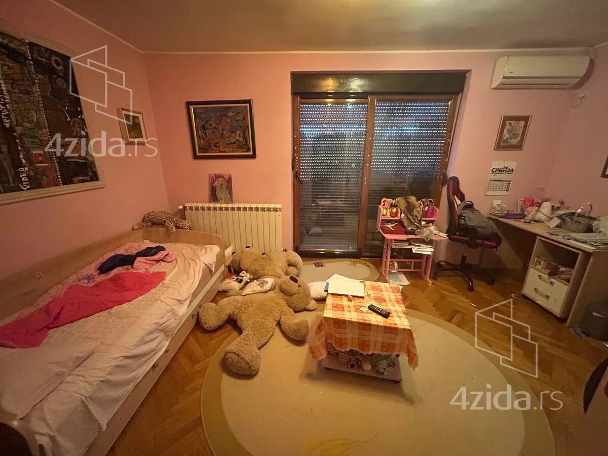 3-etažna kuća | 4zida