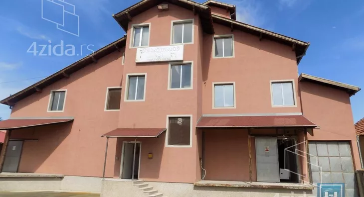 Poslovni prostor | 4zida