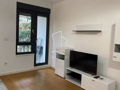 Vojvode Dobrnjca | 4zida.rs