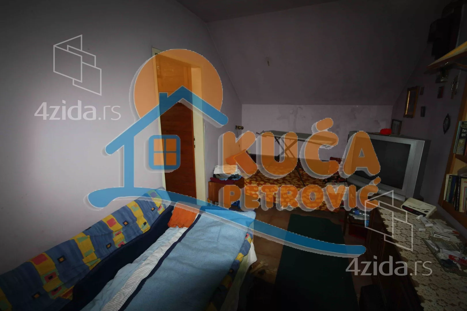 Lokal | 4zida