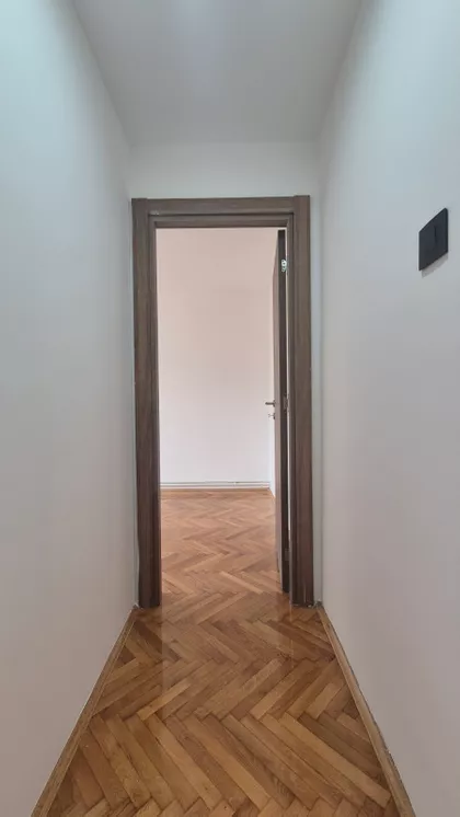 Cara Dušana | 4zida.rs