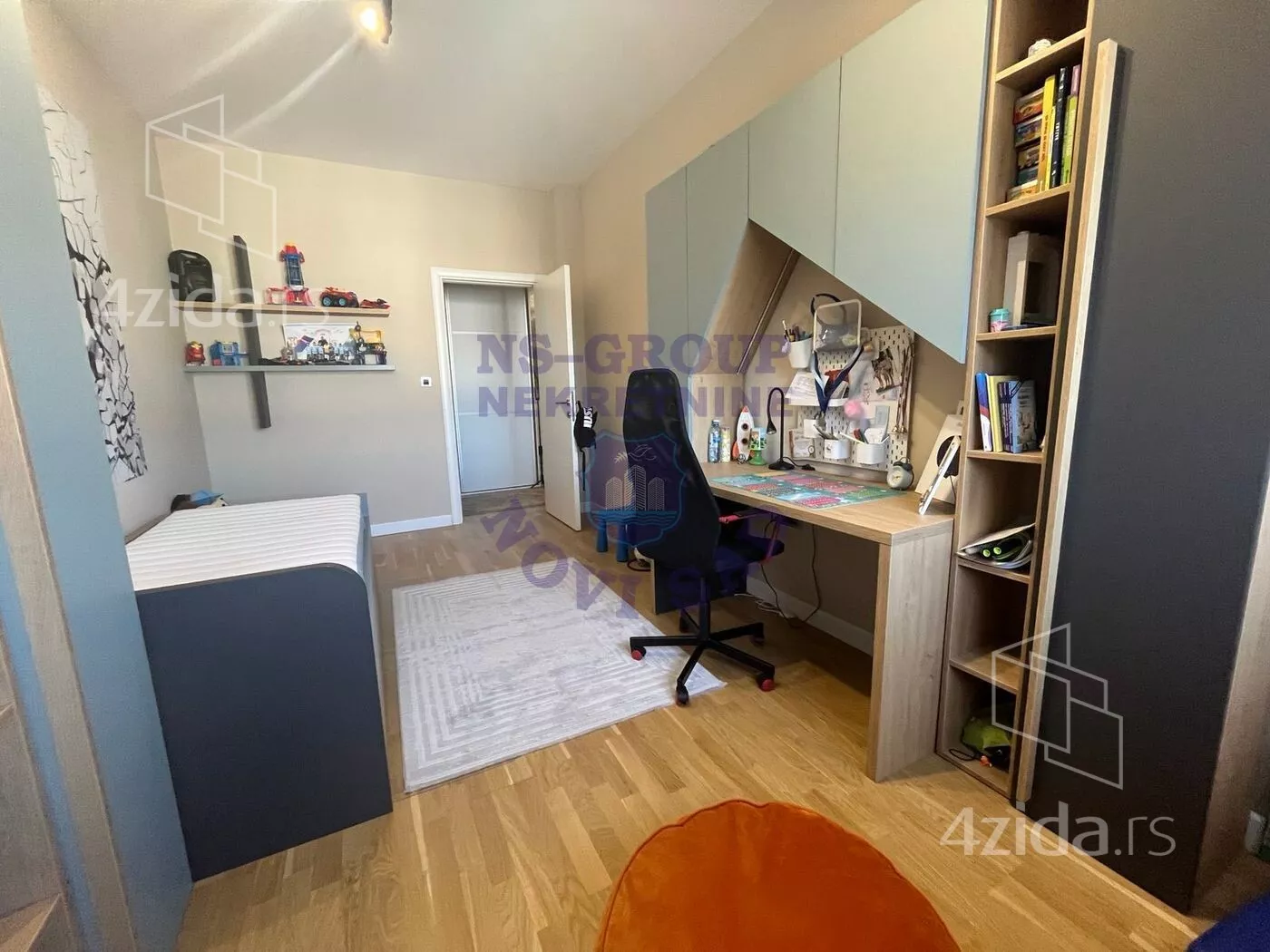 Četvorosoban stan | 4zida