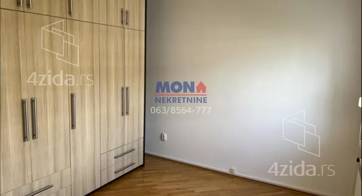 Šestosoban stan | 4zida