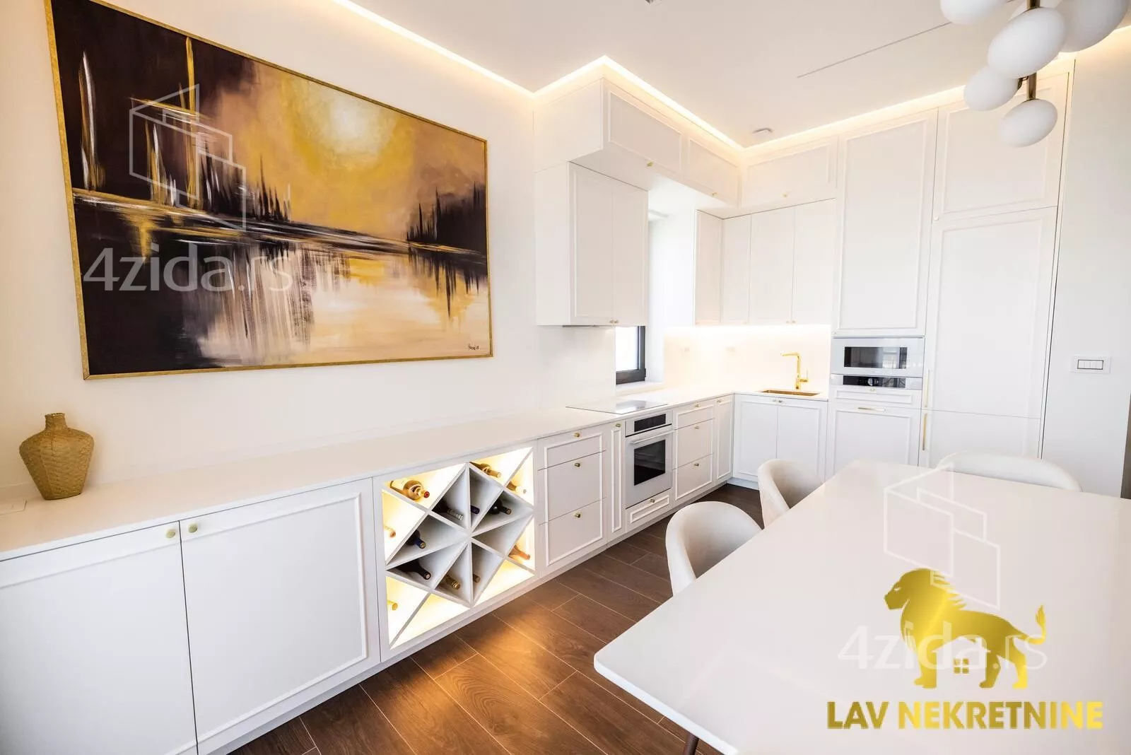 Petosoban stan | 4zida