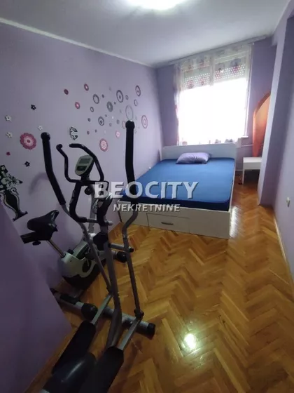 Gagarinova | 4zida.rs