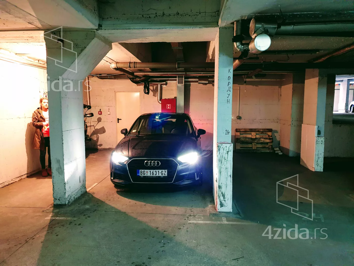 Garaža | 4zida