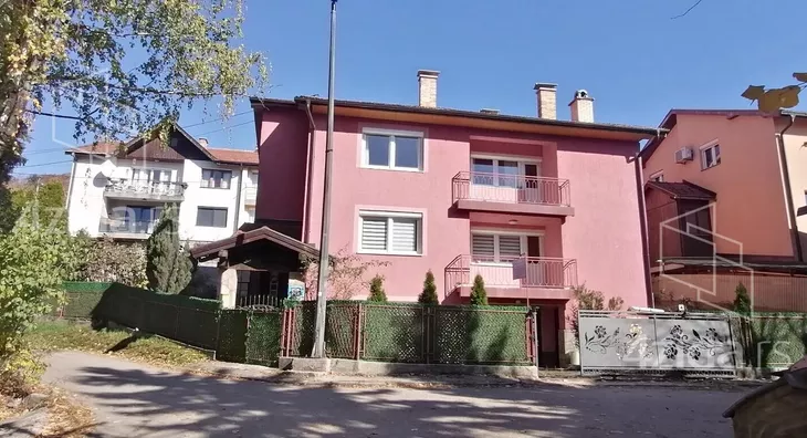 3-etažna kuća | 4zida