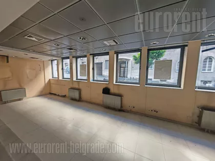 TRG REPUBLIKE | 4zida.rs