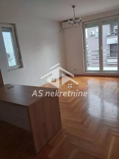 Lekino Brdo | 4zida.rs