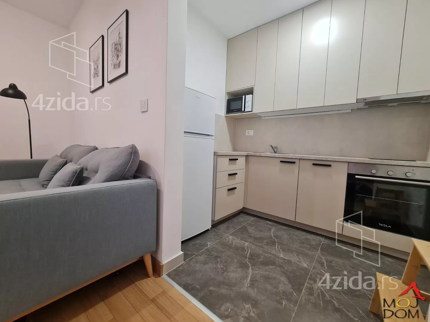 Jednoiposoban stan | 4zida