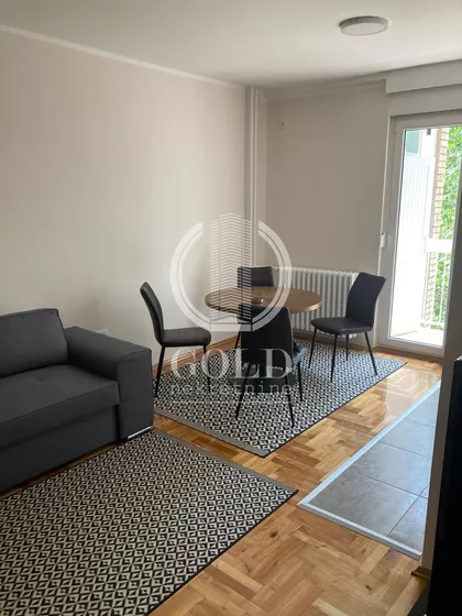 Bulevar Cara Lazara | 4zida.rs