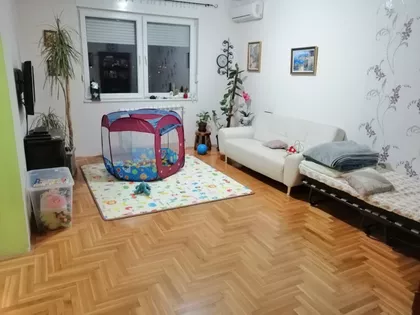 Vardarska | 4zida.rs