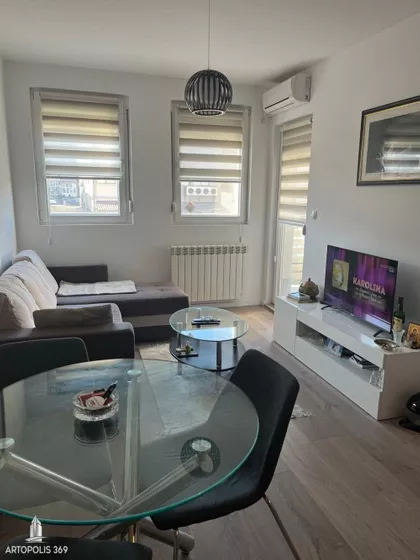 Karaburma | 4zida.rs