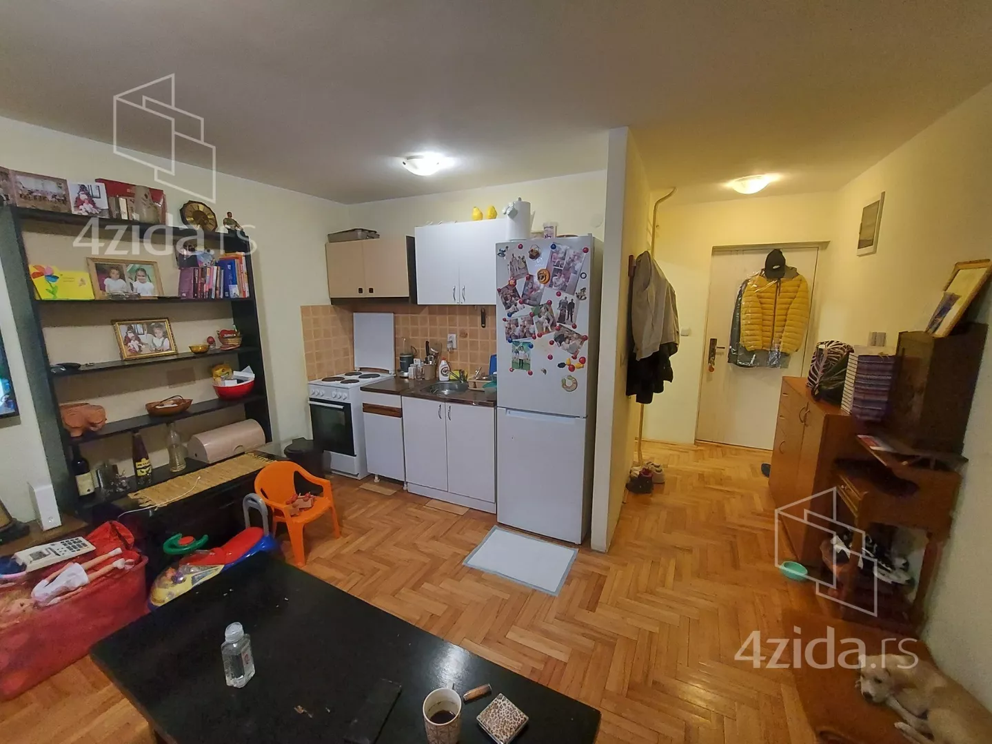 Jednoiposoban stan | 4zida