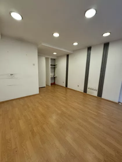 Dom Zdravlja | 4zida.rs