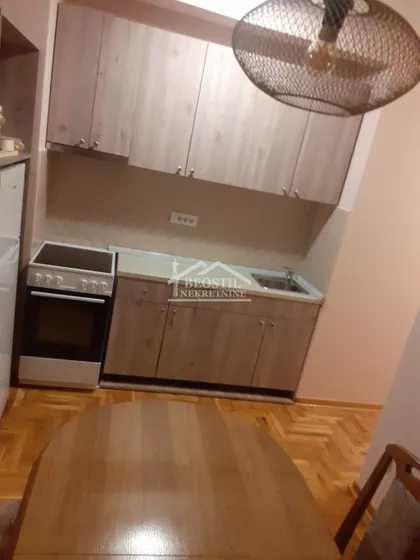 Vitezova Karađorđeve Zvezde | 4zida.rs