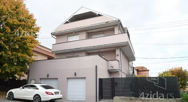 3-etažna kuća | 4zida