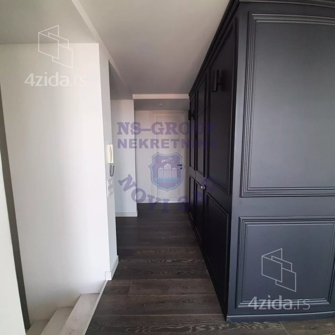 Petosoban stan | 4zida