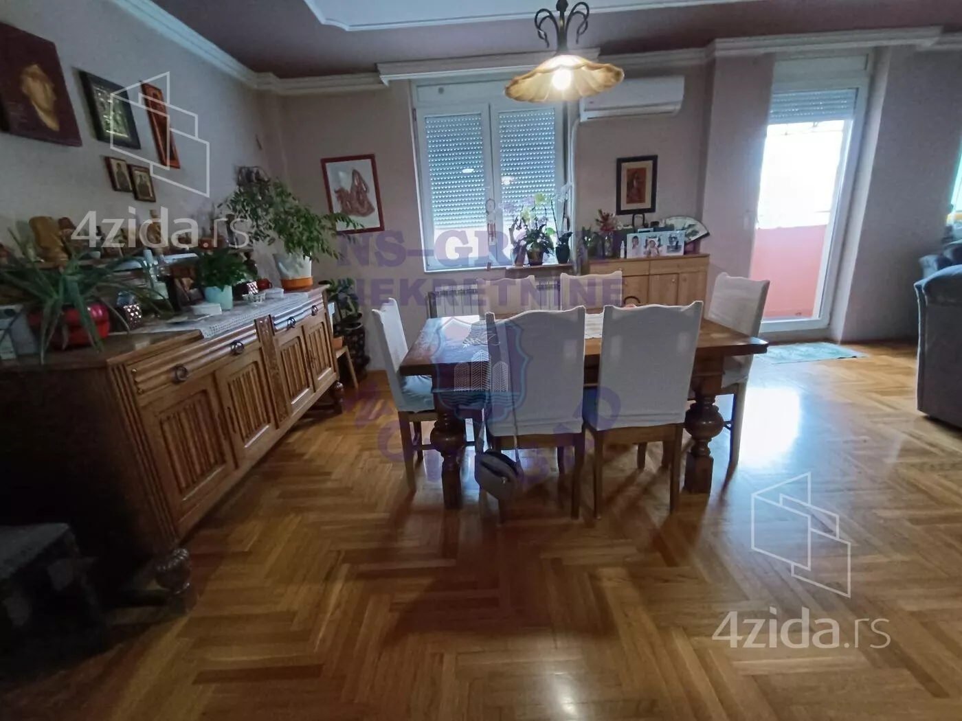 Petosoban stan | 4zida