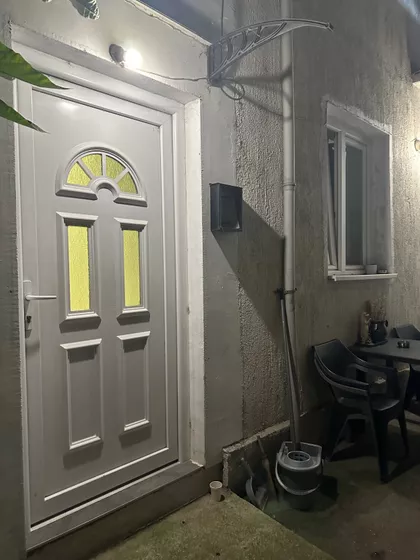 Kneza Stracimira 25A | 4zida.rs