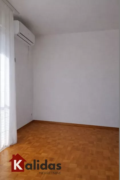 Novo Naselje | 4zida.rs