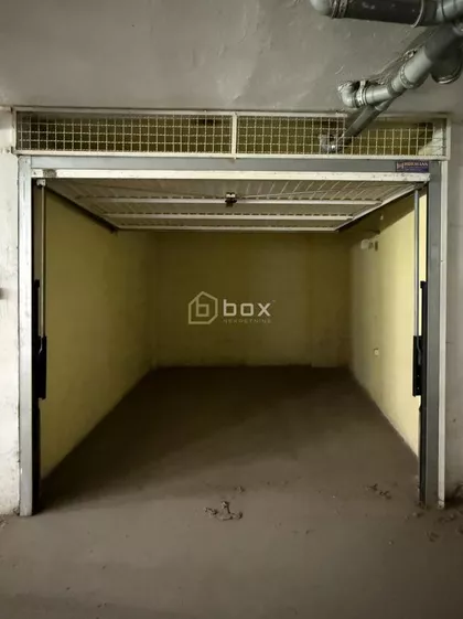 Dom Zdravlja | 4zida.rs