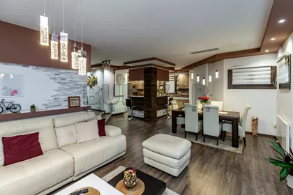 Kragujevački oktobar | 4zida.rs