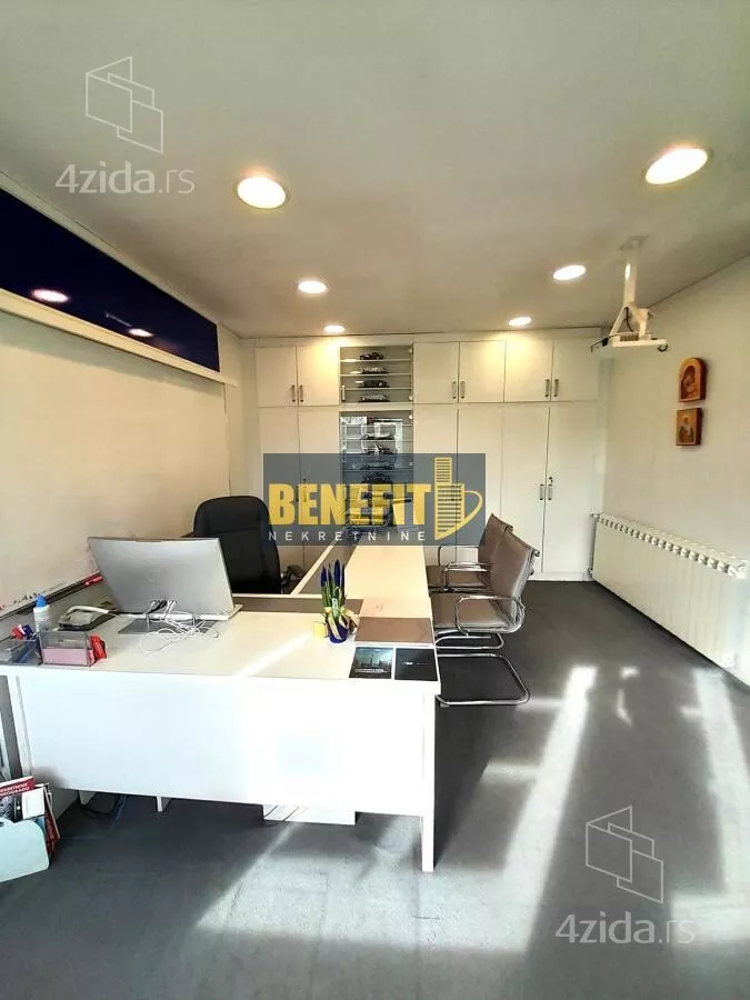 Poslovni prostor | 4zida